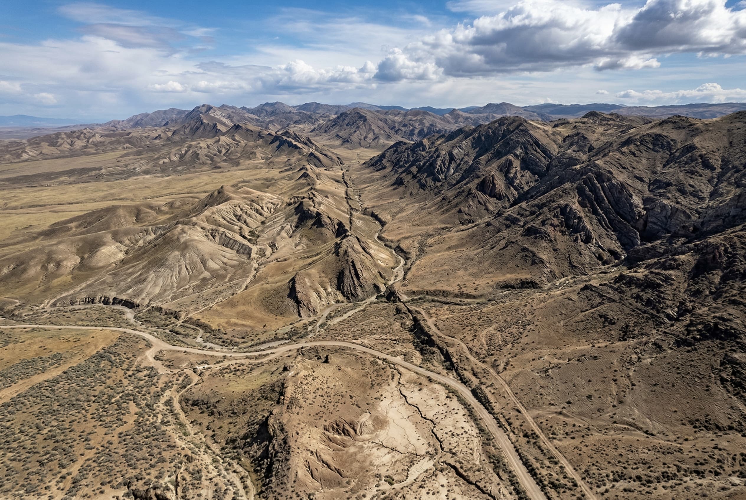 Earthquake Insurance coverage illustration